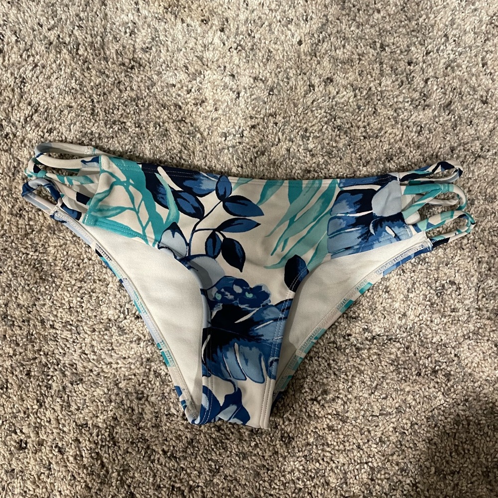 hollister bikini bottoms